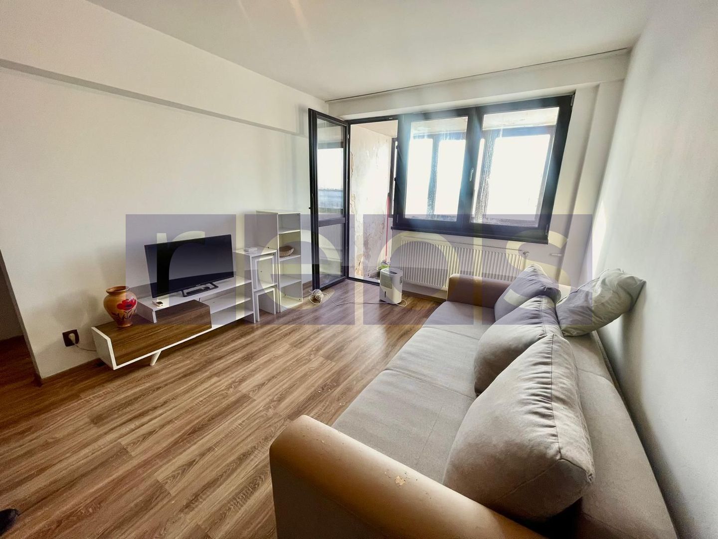 VANZARE APARTAMENT 2 CAMERE 50PM PIATA MUNCII CENTRALA PROPRIE VEDERE SUPERBA - Poză 4
