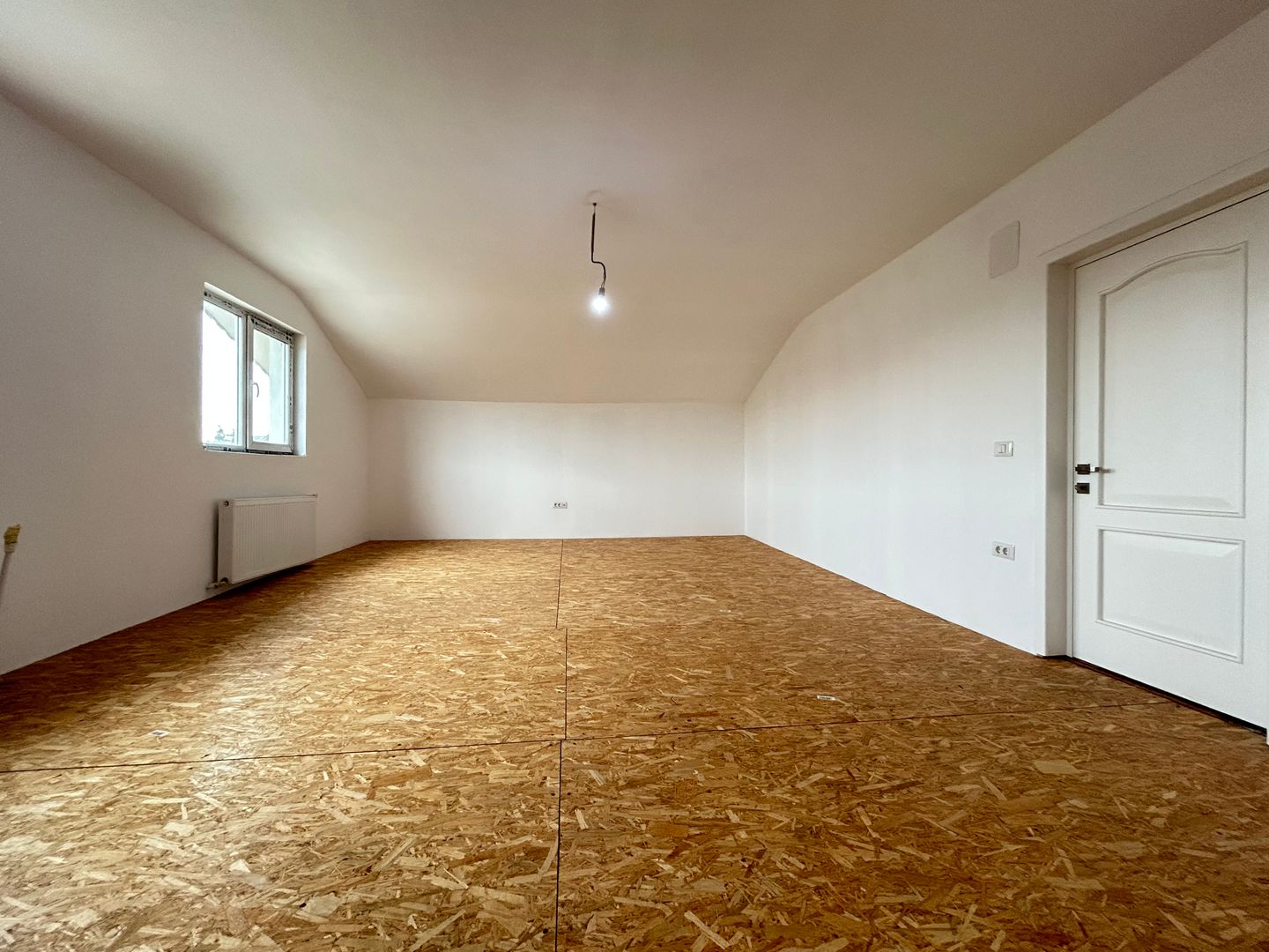 Casa P+1 din BCA ideala pentru o familie antreprenoare – Pecineaga - Poză 8