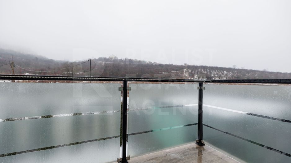 Vânzare,casă, 3 nivele, str. Nicolae Sulac , Codru - Poză 14