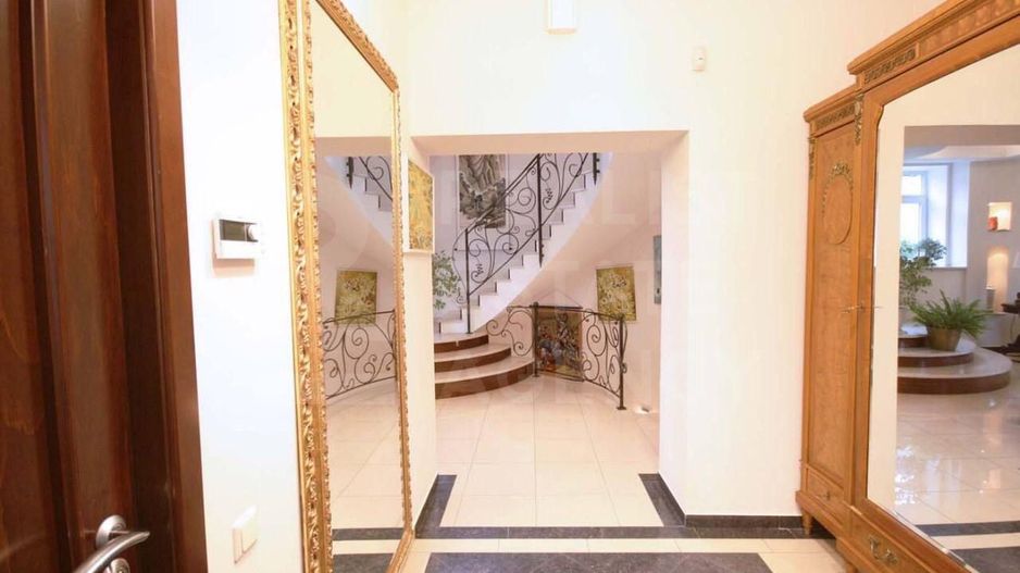 Chirie casa, 5 camere, strada Dîmbului, Centru - Poză 10