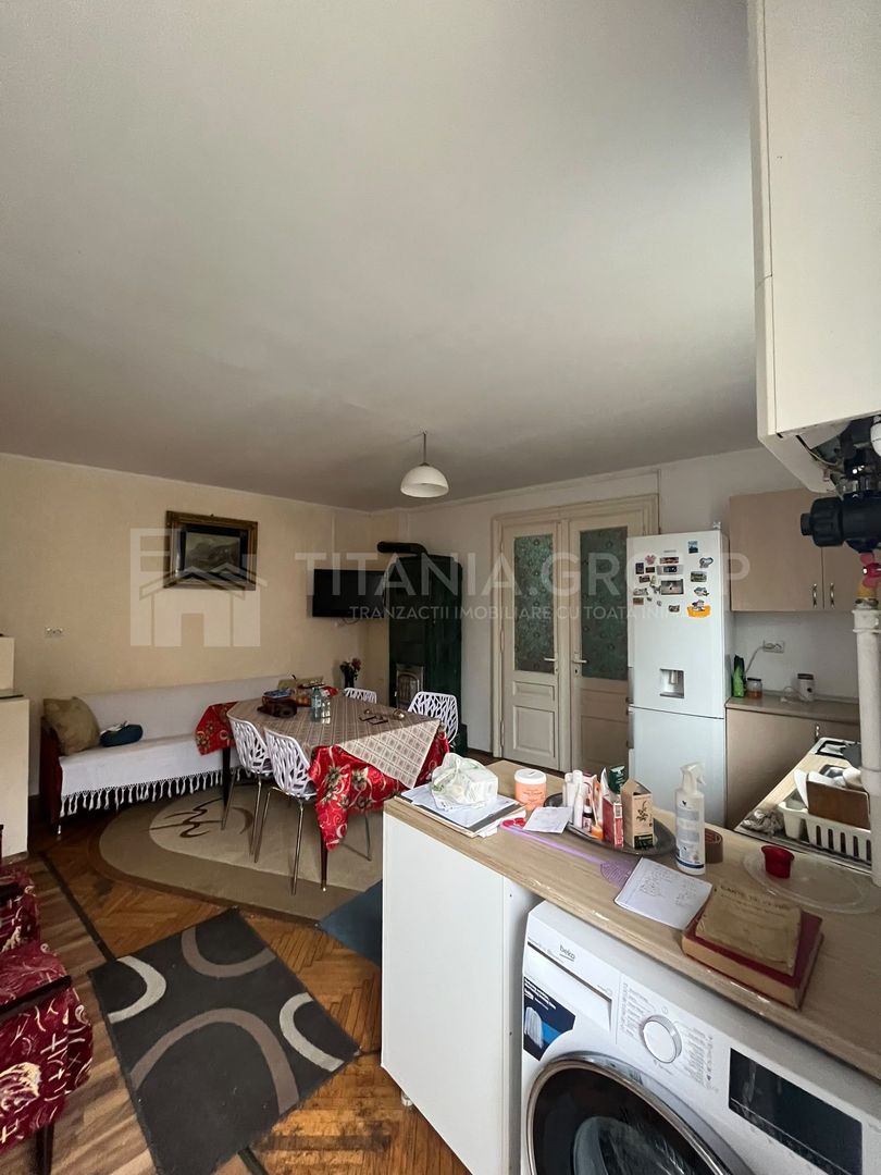 Apartament cu 3 camere de închiriat — fotografia 1
