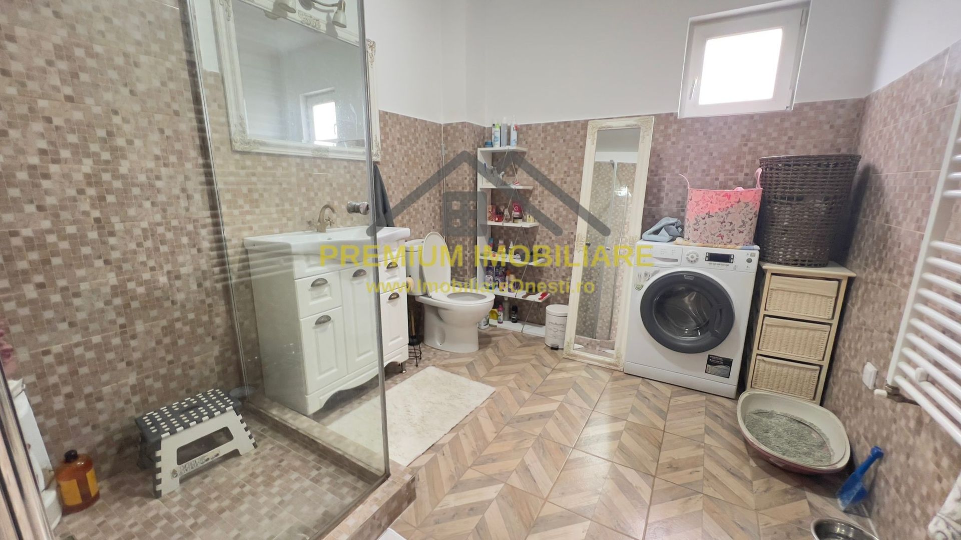 Vila de vanzare Onesti - Cartier Andrasesti - Poză 12