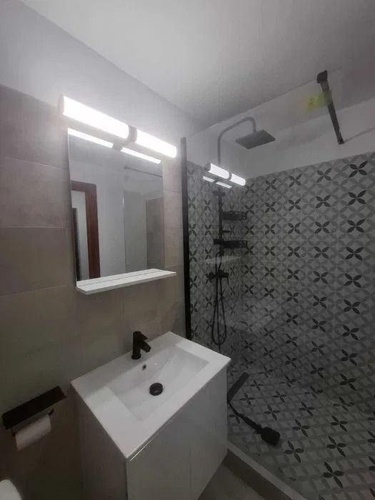 GARSONIERA VITAN, BUCATARIE INCHISA, BLOC REABILITAT, MOBILAT MODERN - Poză 5