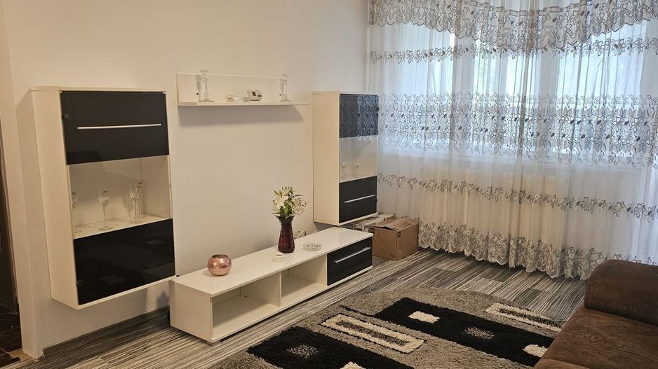 Apartament 3 camere regim hotelier, Micro 16 – Complex Siret, 65 mp - Poză 1