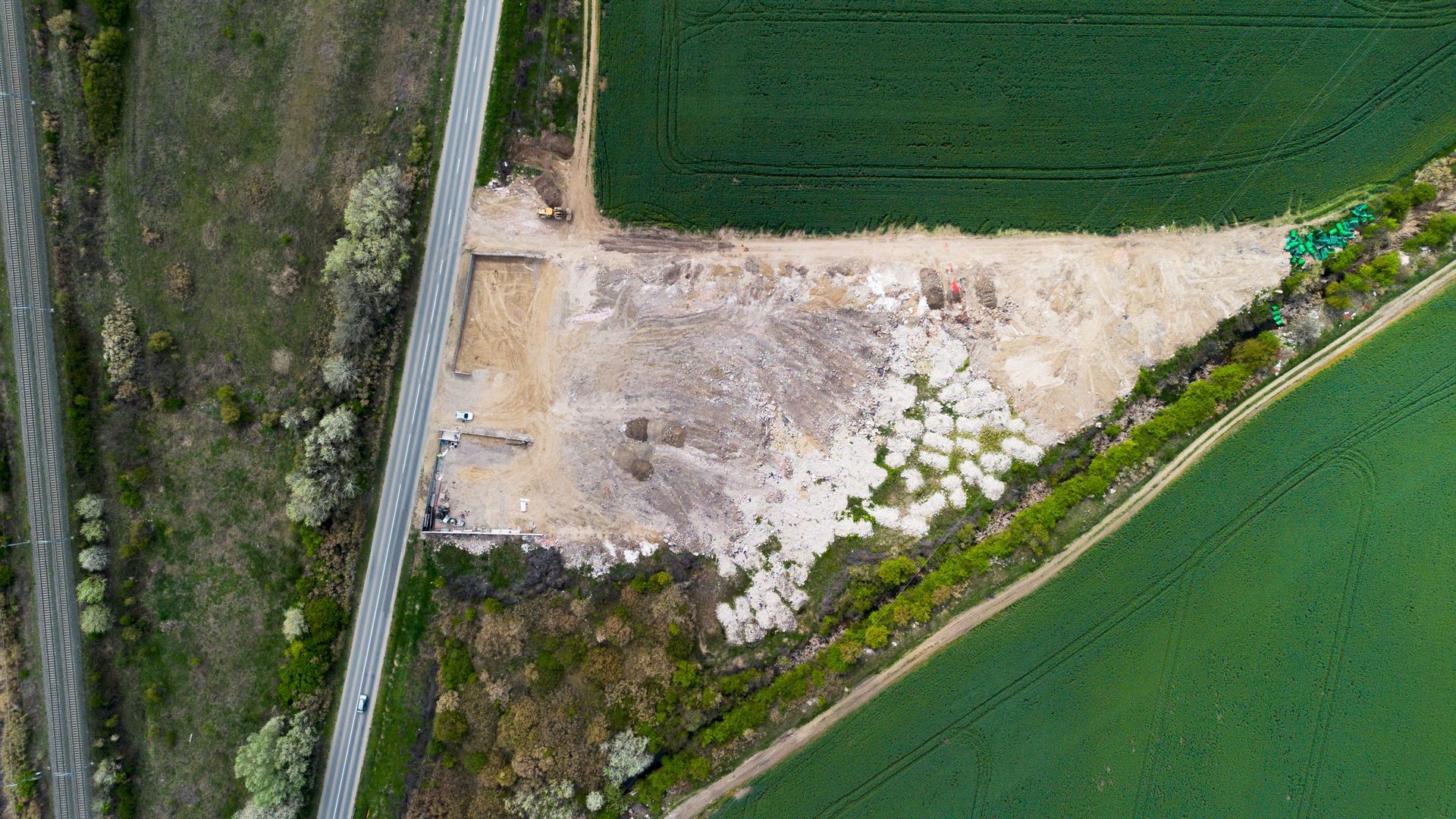 Teren extravilan 10.000 mp – PUZ în curs - Poză 3