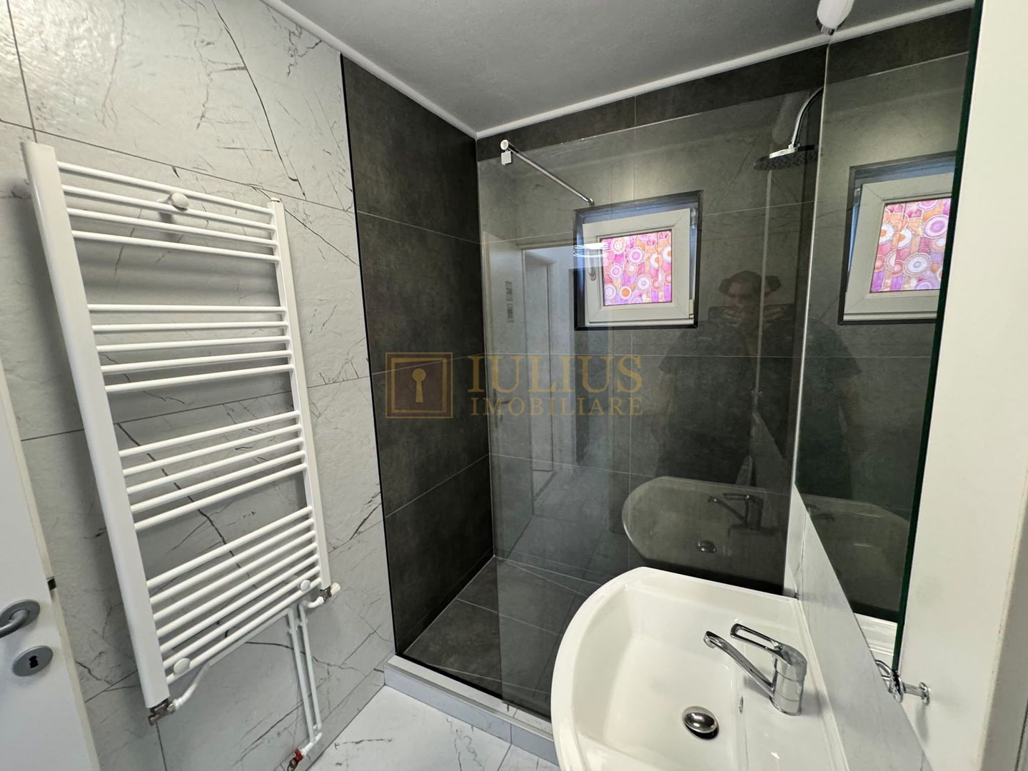 ARADULUI| 2 camere| etaj 1| centrala proprie| confort 1 - Poză 5