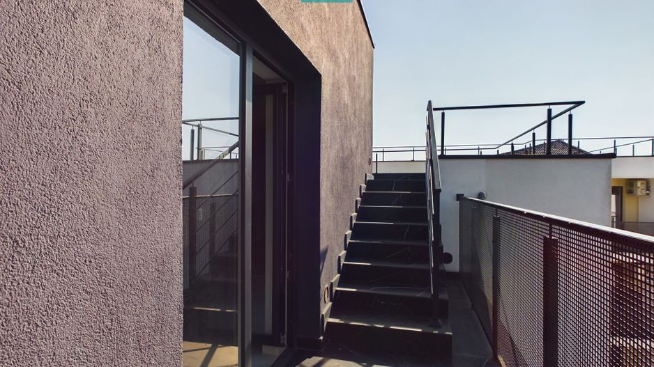 Penthouse nou cu 2 dormitoare și terasă de 29mp - Poză 1