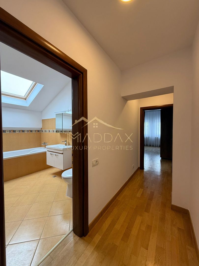 Vila moderna Corbeanca-spatiu, confort si intimitate - Poză 23