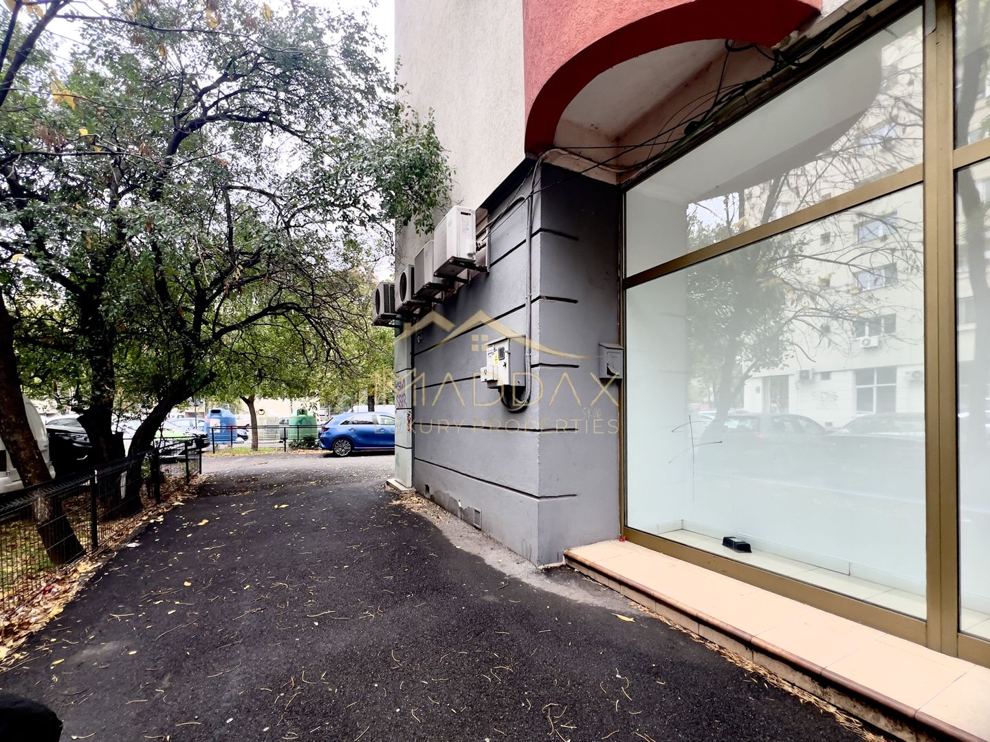Spatiu Comercial Stradal**240mp**2 locuri parcare//Bdul Ion MIhalache - Poză 39