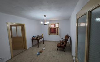 Casă 3 camere de vânzare | Cisnădioara | 150 mp | teren 482 mp - Poză 5