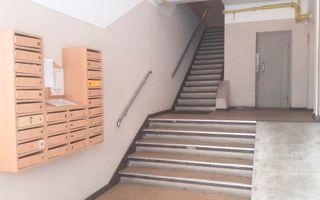 Vanzare 3 camere complet renovat zona pietonala Racadau - Poză 2