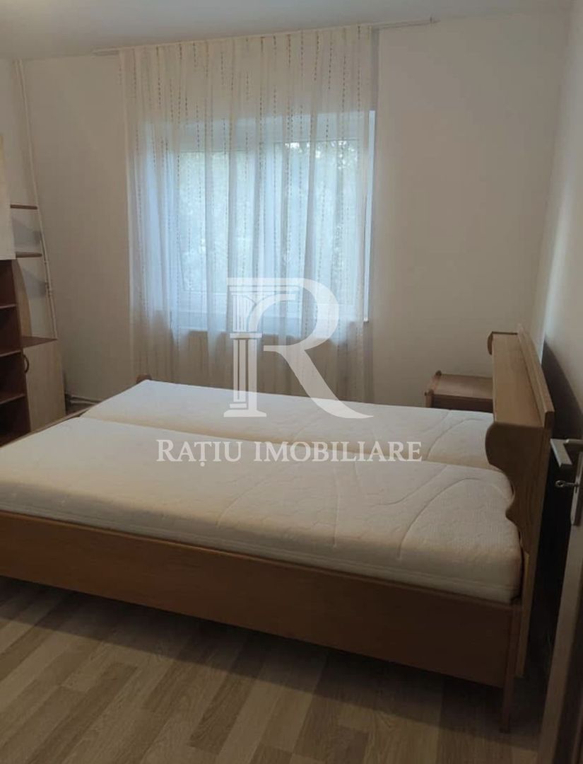 Apartament cu 3 camere | Calea Aradului | Oradea - Poză 12