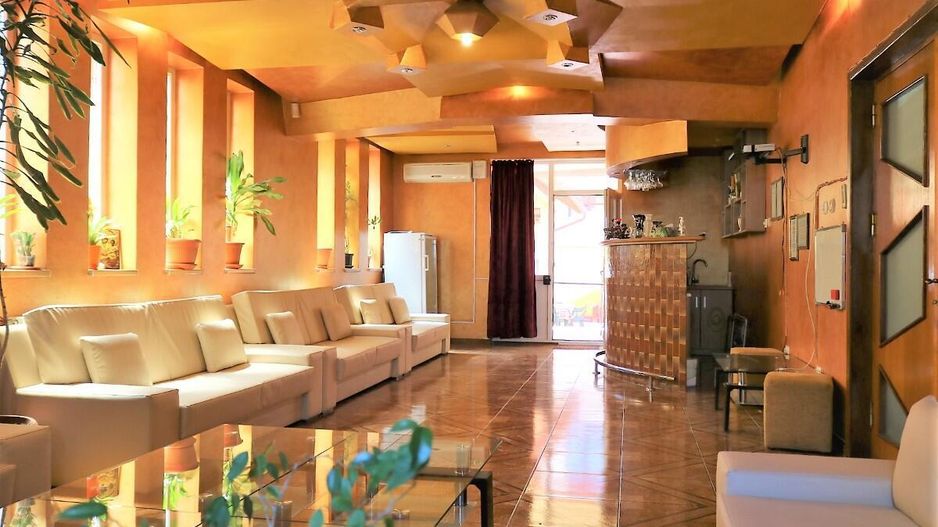 Mamaia Nord - Langa Mare, pensiune la cheie, 11 camere, 9 bai! - Poză 40