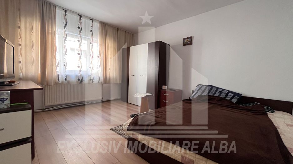 Garsoniera de vanzare, zona Cetate, etaj 1 - Poză 1