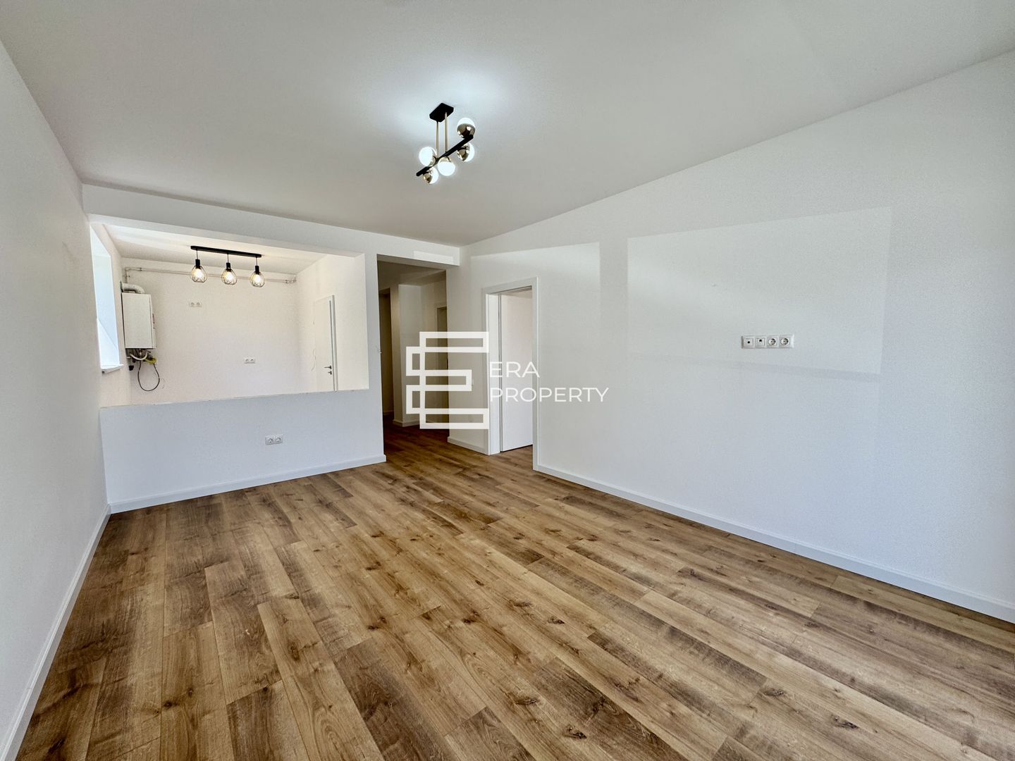 Apartament 3 camere,  76 mp - INTABULAT- la cheie-  zona Industriala Vest - Poză 3