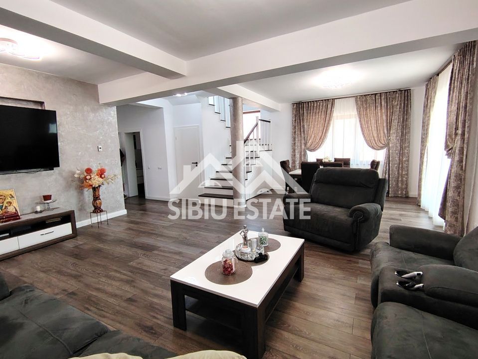 Casa Sibiu complet dotata, imobil ca nou - Poză 12