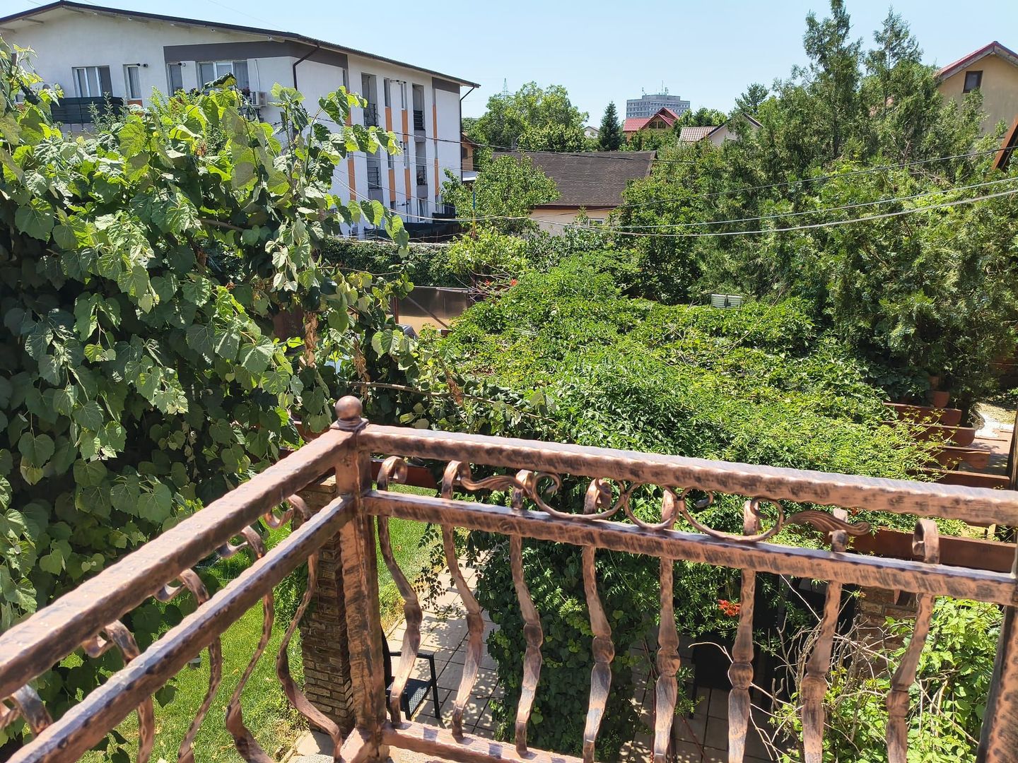 vila ind. 4cam(p+1+pod locuibil)3bai,mob-util/7min metrou DLeonida - Poză 6