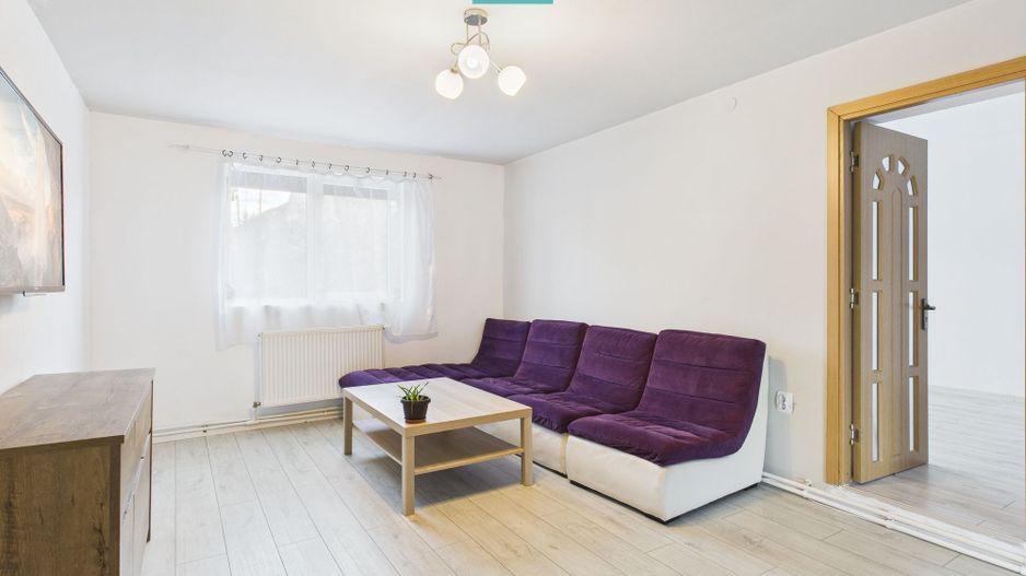 Casă spațioasă cu 4 camere în Vladimirescu - Poză 3