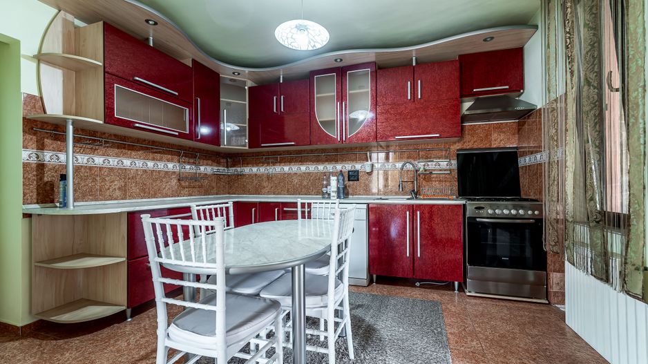 Vila 6 camere - Garaj si Gradina - Gradiste - COMISION 0 - Poză 5