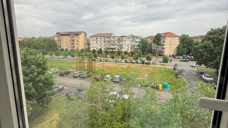 2 camere| Soarelui-langa Uranus Plaza| centrala proprie| zona linistita| - Poză 10