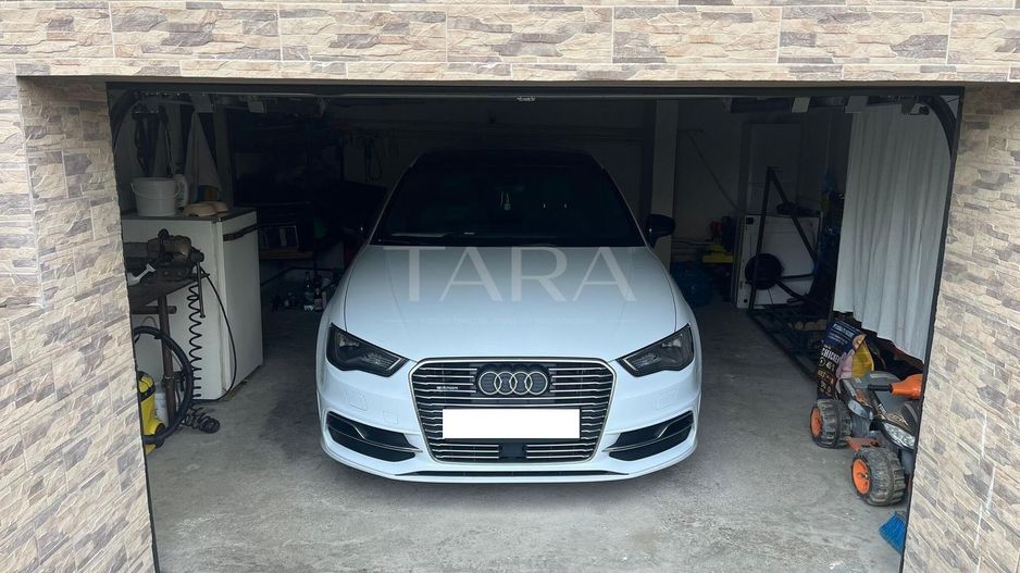 Vanzare casă cu 6 camere,  zona Someseni, central. Ideal familie. - Poză 12