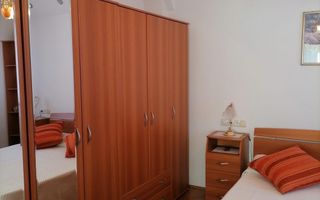 Apartament 3 camere in vila de inchiriat, central, Campina - Poză 8