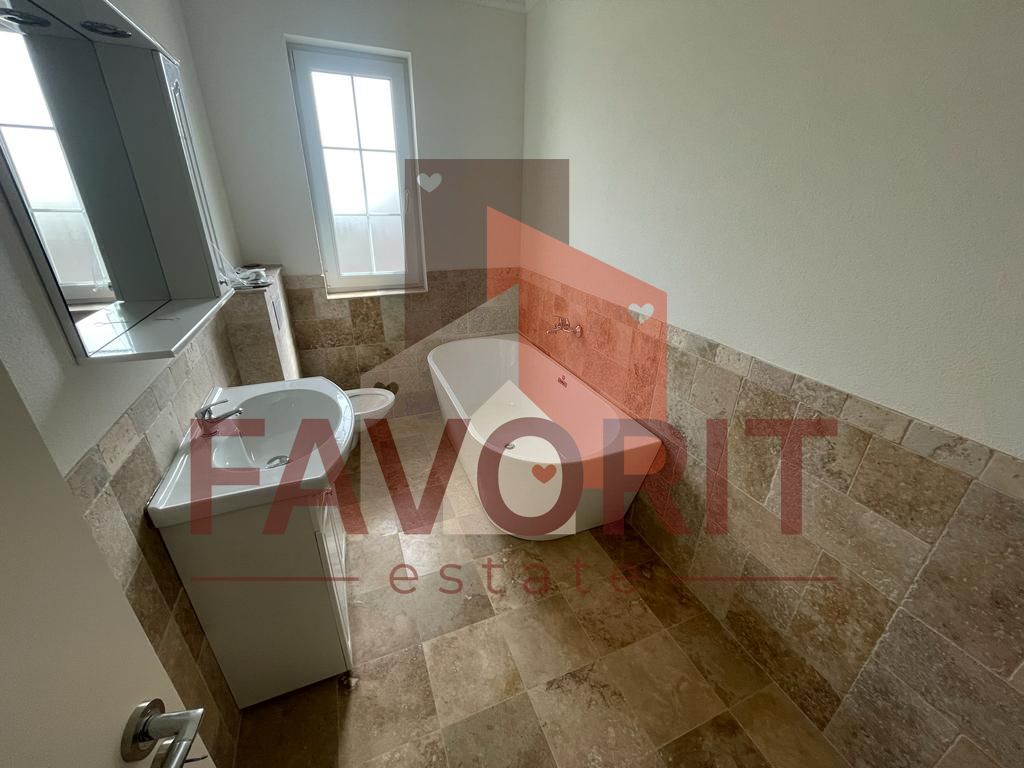 Etaj 2. Finisaje superioare. Pozitie excelenta. - Poză 9