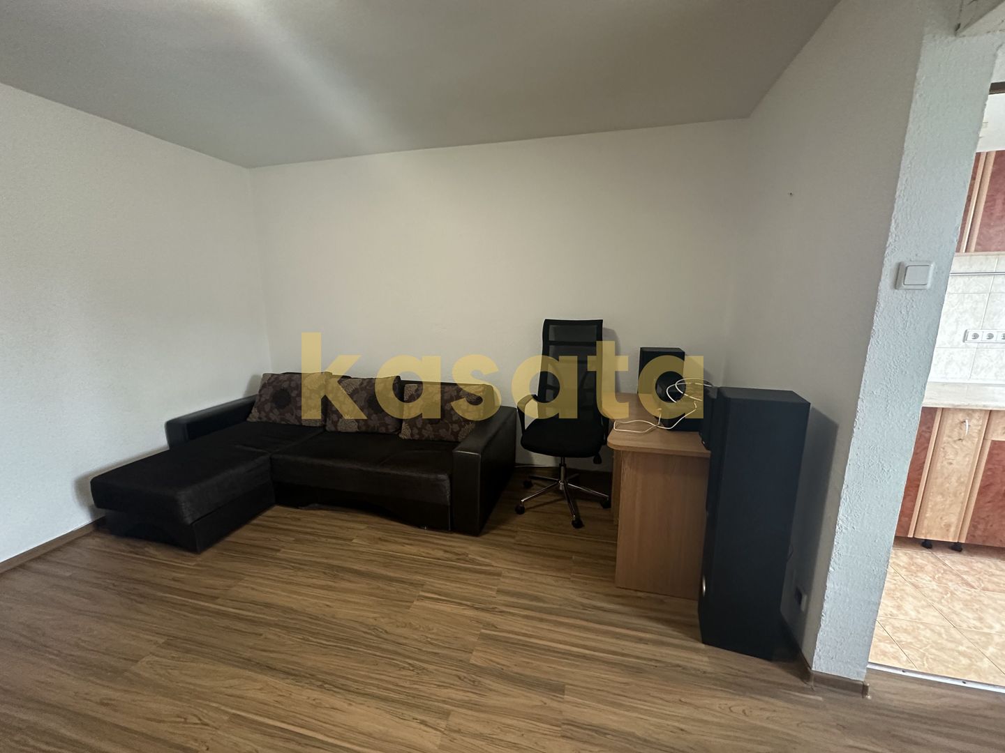 Garsonieră Drumul | Metrou Favorit | Acces Stradal - Poză 1