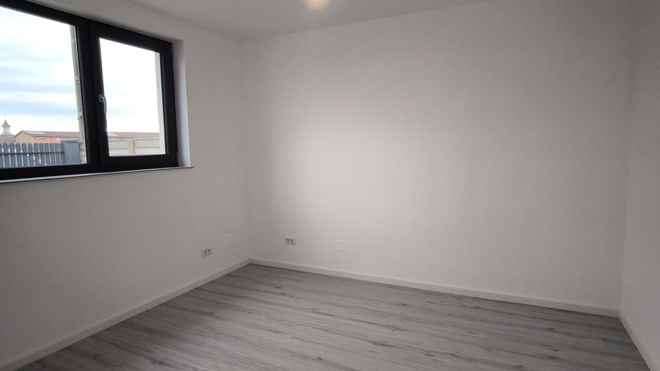 CASA NOUA SUPERBA IN NOJORID BIHOR 4 CAMERE - Poză 16