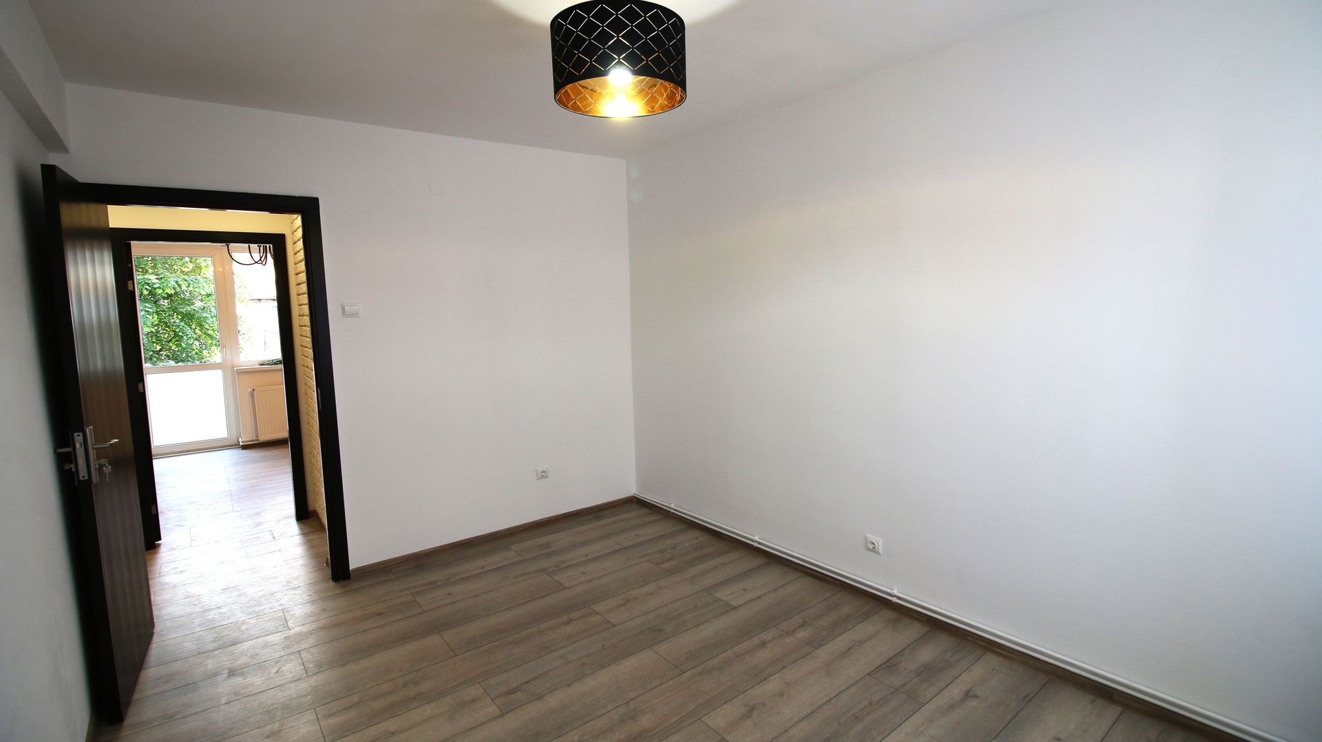 Centru Civic, 2 camere decomandate, etaj 1 - Poză 5