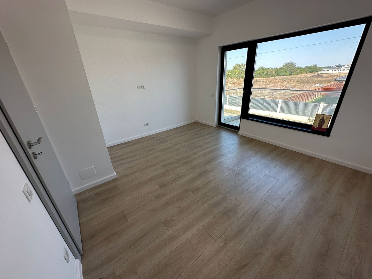 O oază de liniște și eleganță contemporană în inima Tunariului - Poză 19