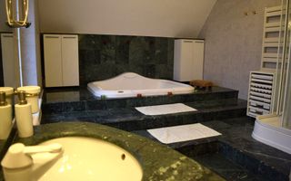 Vila spatioasa de inchiriat | gradina generoasa si piscina |Pipera - Poză 7