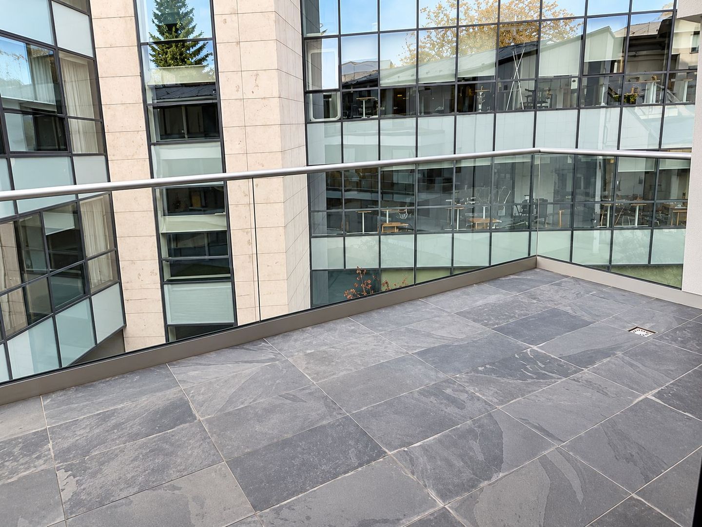 For Rent | Premium 3-Room Apartment | 93 sqm | Terrace | Piața Romană - Poză 10