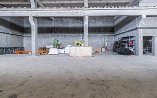 Hala industriala Codlea ,se poate impartii in doua - Poză 5