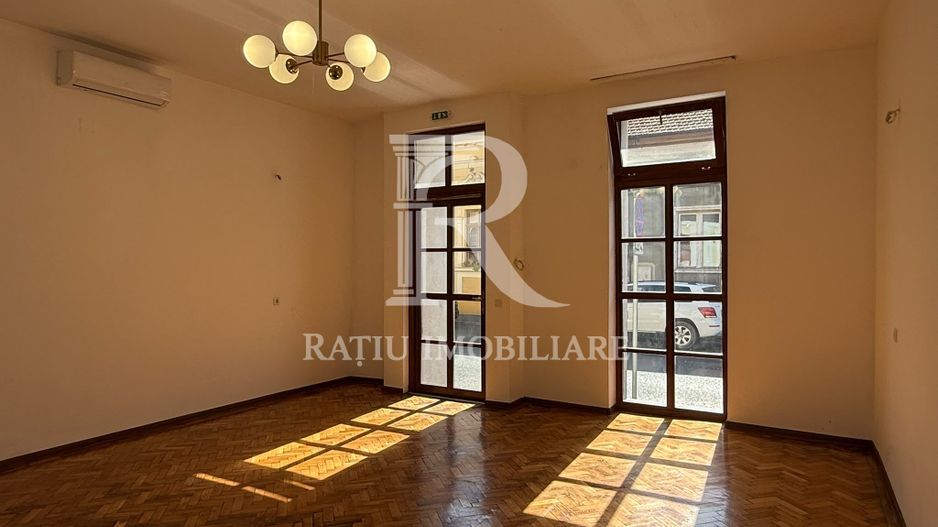 Spatiu Comercial | Ultracentral | 43 mp | Oradea - Poză 1