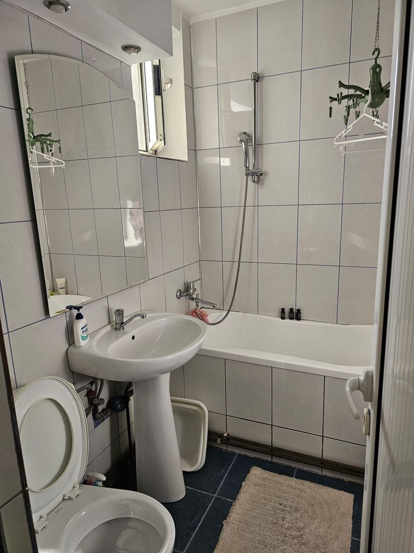 Apartament 3 camere- Rovine, Piata Garii - Poză 10