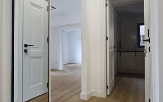Unirii - Centru - 3 camere - Centrala proprie - mobila la comanda - Poză 1