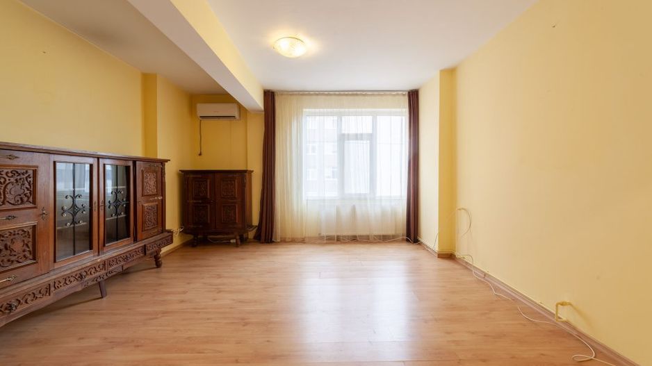Dedeman-Big  3 camere parter inalt- bloc 2008 & parcare curte privata - Poză 10