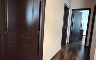 Vila spatioasa cu vedere spre lac Corbeanca - Poză 29