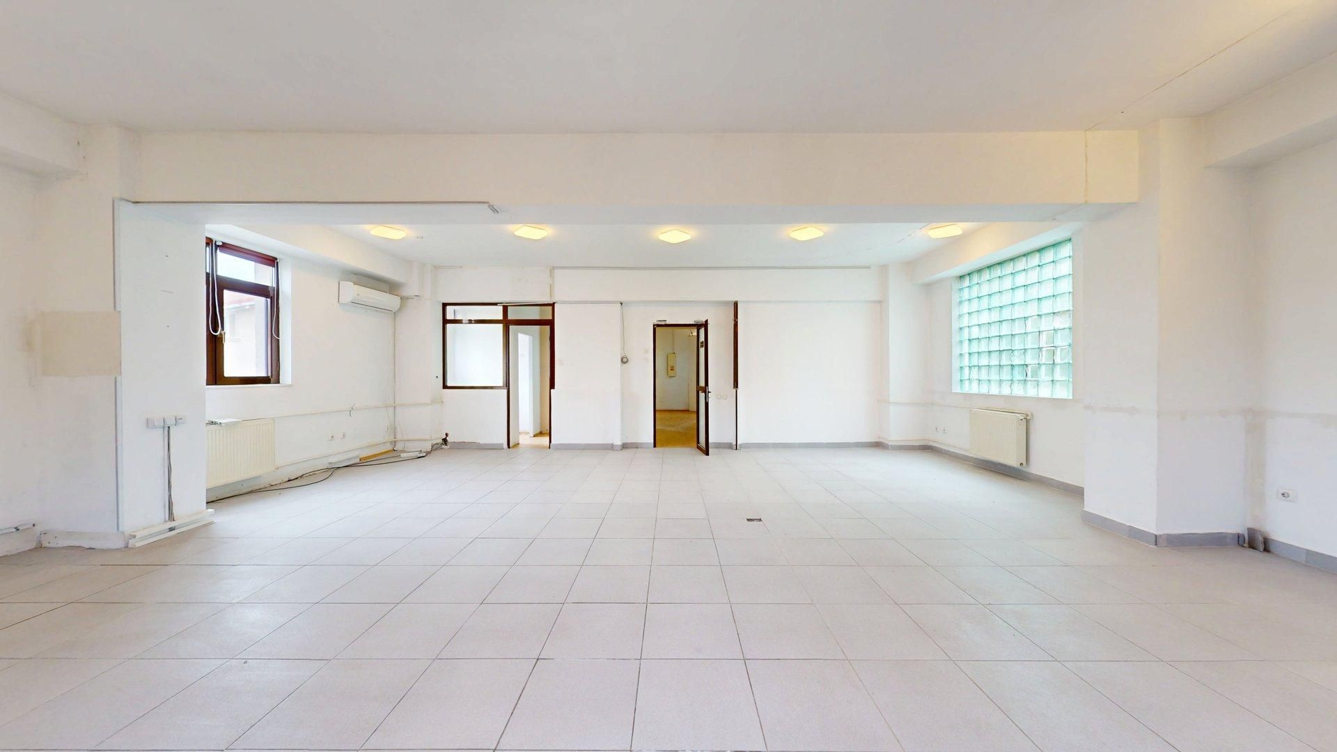 DAMAROAIA | Jiului | Chirie Casa 16 camere | 15 parcari + Metrou 900m - Poză 16