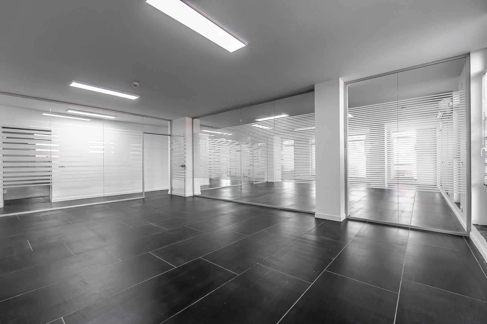 Exclusivitate si prestigiu: Spatiu de birouri premium ultracentral - Poză 8