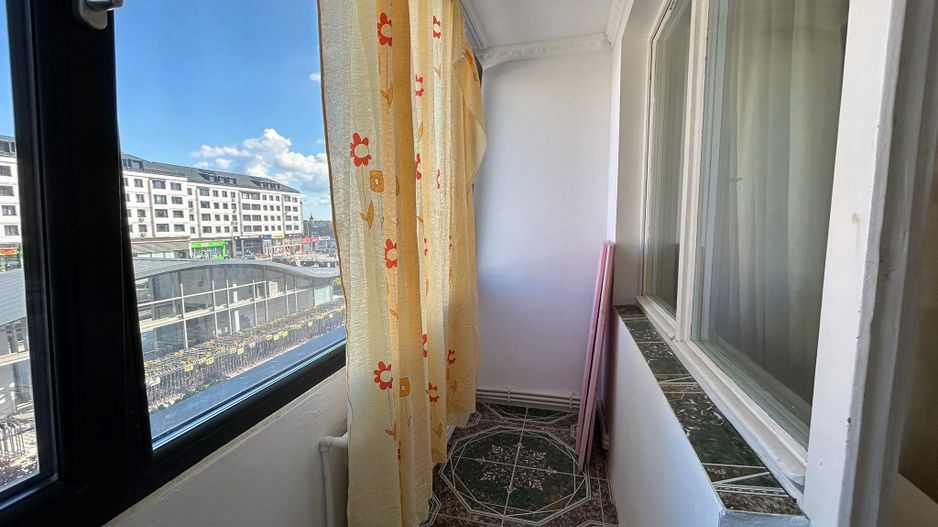 Apartament cu 3 camere  | 55 mp | Centru  |  Comison 0 - Poză 11