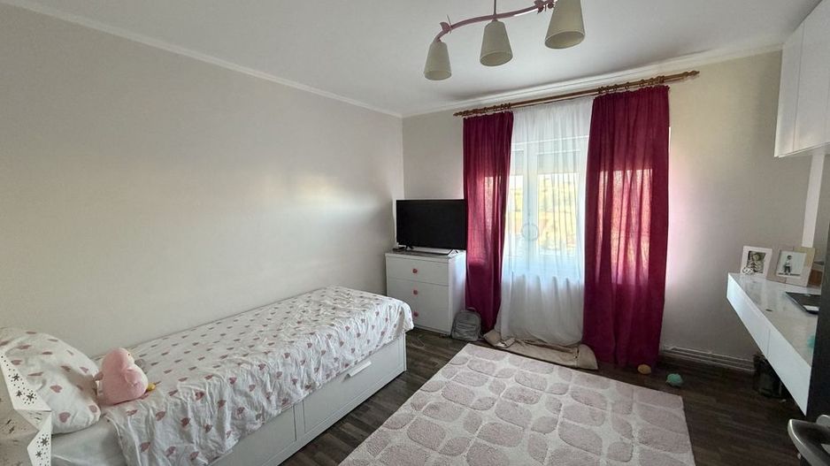 Modern | 3 Camere | 2 Băi | Mobilat & Utilat | Centrala proprie |Renovat complet - Poză 8