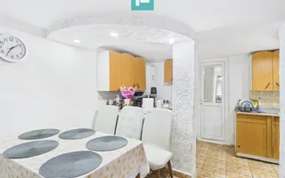 Casă cu 2 corpuri, teren 398 mp, Oradea - Poză 14