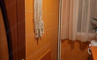 Apartament cu 3 camere de vanzare - Poză 4
