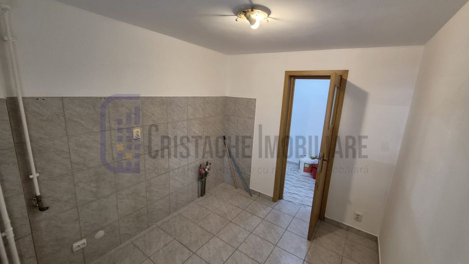 Spatiu birou | PARTER | 3 camere | 2 bai | Calea Calarasilor - Poză 14