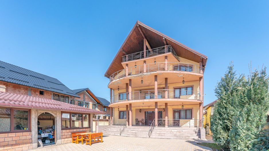 Casa 15 camere 846 mp utili 720 mp teren - Poză 2