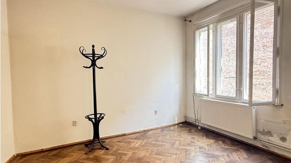 Vanzare casa individuala - Mosilor Parintele Galeriu Bucuresti - Poză 2
