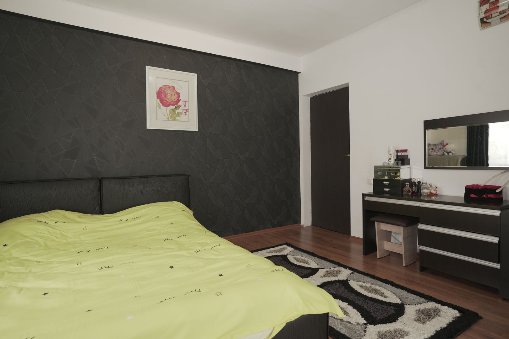Apartament De 3 Camere Cu Gradina Mobilat Si Utilat - Poză 2