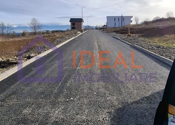 Teren intravilan 720mp cu autorizație, zona bazinul de apă - Poză 4